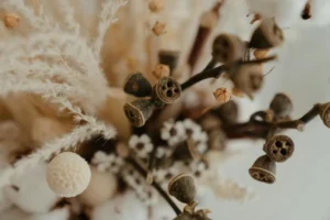 decoracion-de-otono-ramas-flores-secas