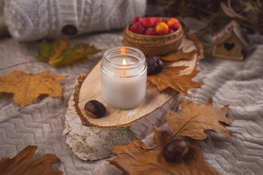 decoracion-de-otono-tronco-velas